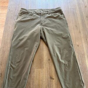 Lululemon ABC 5-Pocket Pant Men's Olive Green Pants
